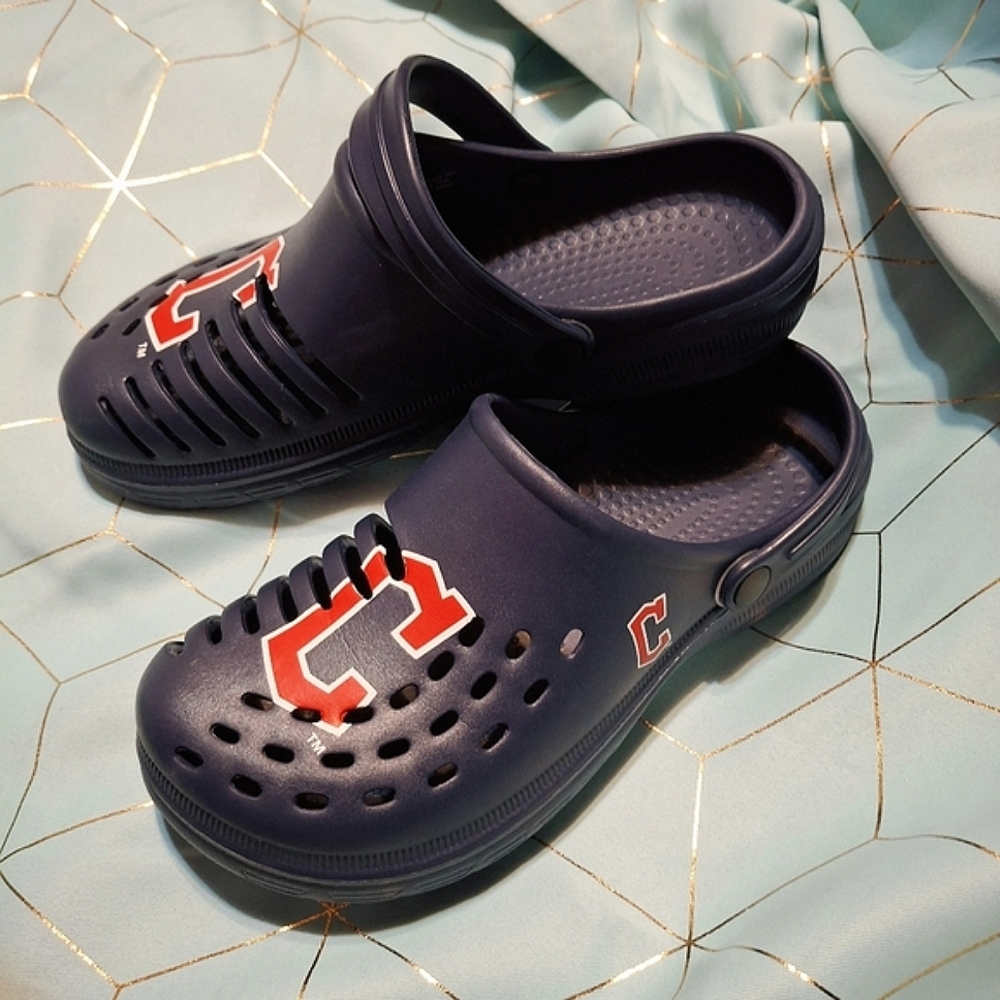 EUC Foco Men's MLB Cleveland Guardians/ Indians Clogs Navy/ Red Sz.L